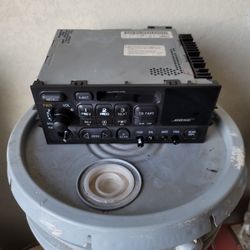 2002 Yukon Stereo Stock