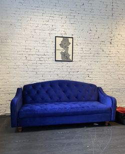 PICK UP TODAY! Royal Blue Velvet Tufted Sleepwer Sofa Couch | Urban Outfitters Thumbnail
