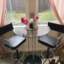 Table 2x Bar Stools (set)