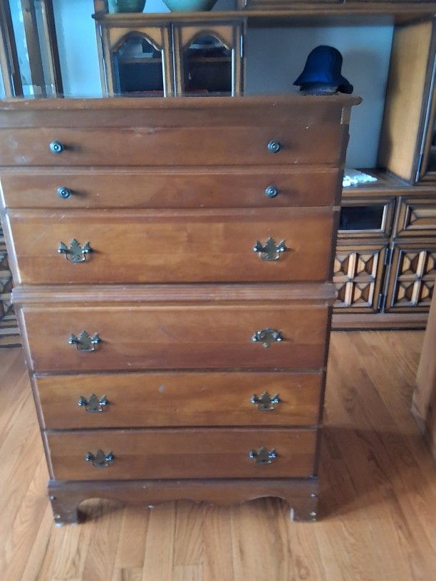 Mid Century Cherry Dresser/ Chest of Drawers