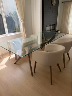 MINT CONDITION GLASS DINING SET
