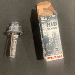 Sylvania - Headlight bulb - Xenon D2R