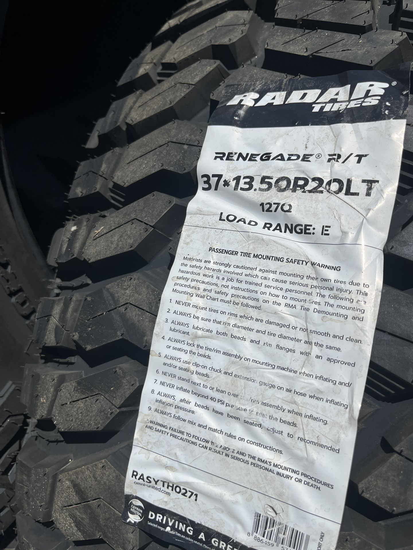 Radar Renegade R/T 37x13.50R20LT