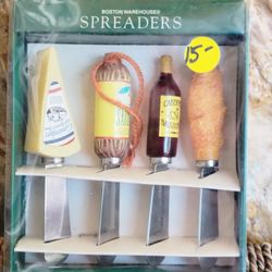 Boston Warehouse * Set of 4 Stainless Steel Spreaders/Knives For The Wine Cheese Lovers
