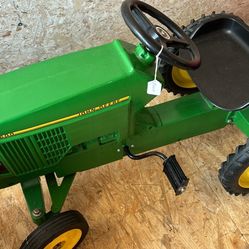 John Deere pedal tractor