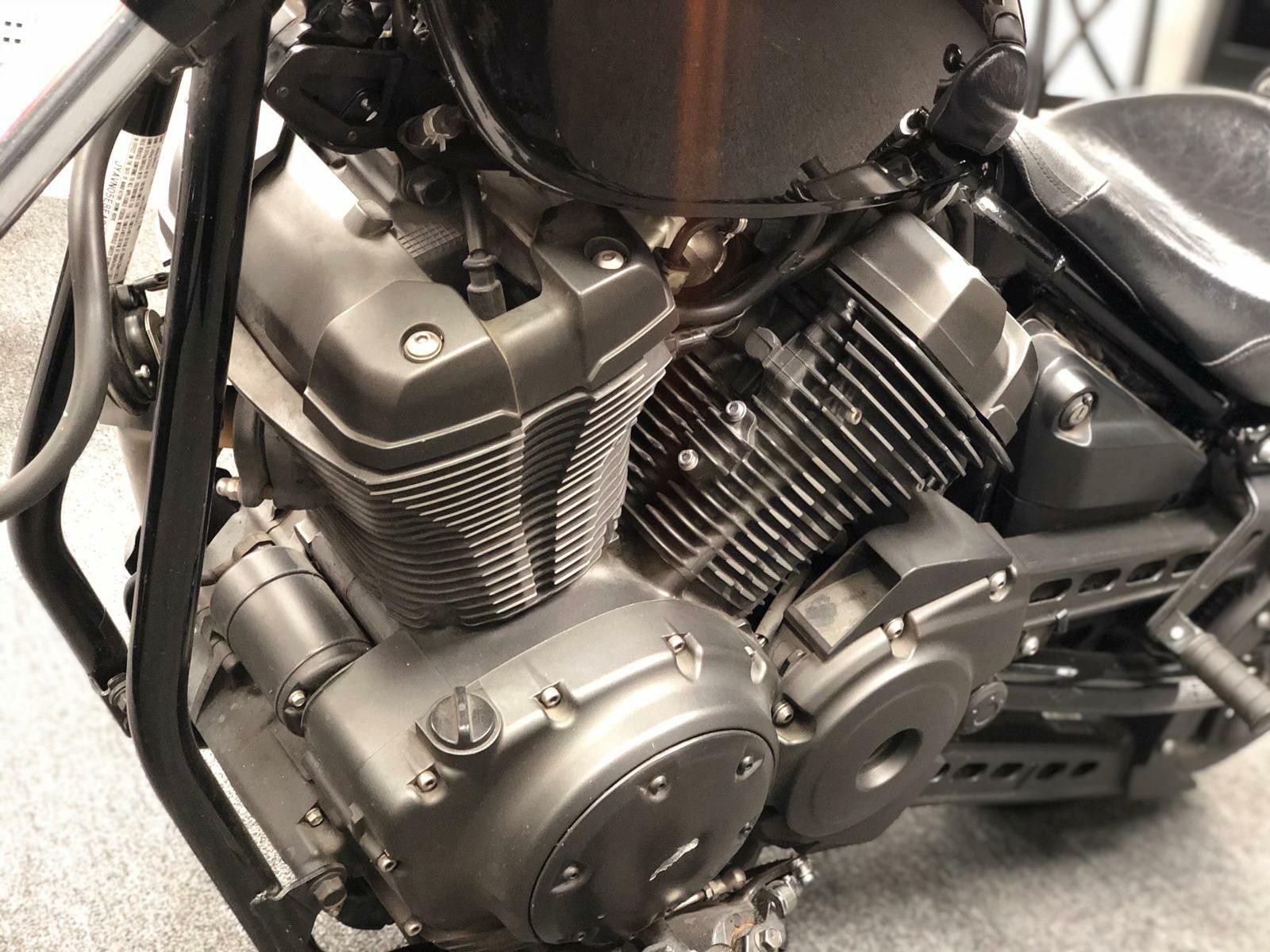 2015 YAMAHA BOLT engine size 900 only 23k miles for Sale in Anaheim, CA OfferUp