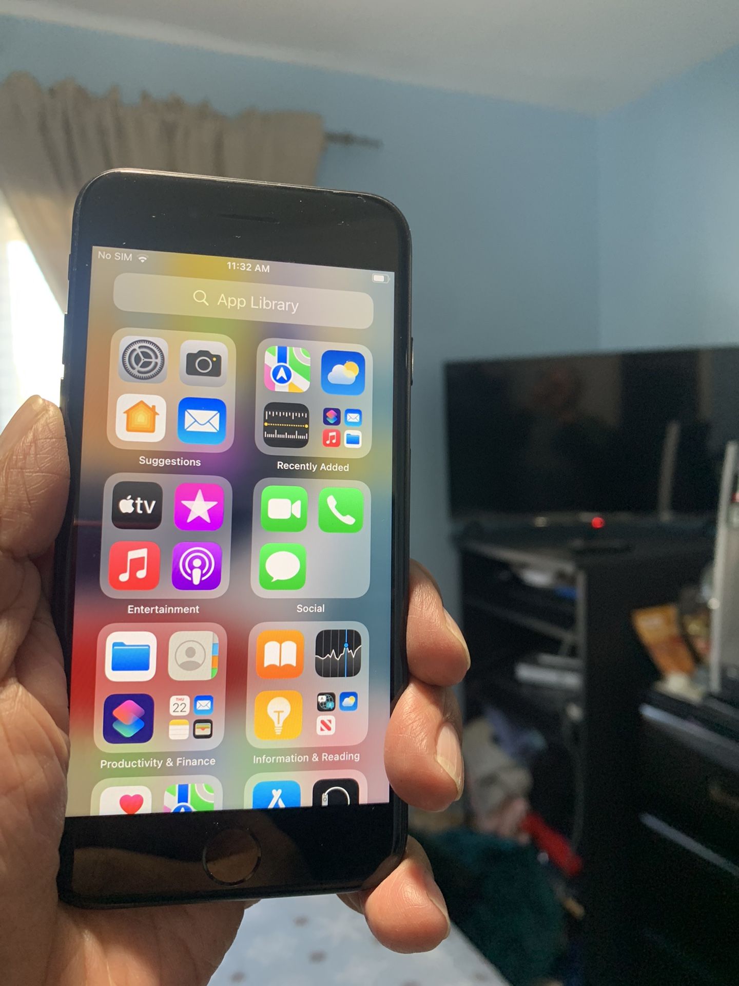 iPhone 6 16gb For Att And Cricket Carriers.  Working Excellent 