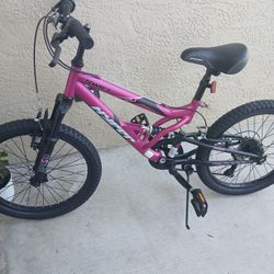 18" Kids Bike- Excellent Condition