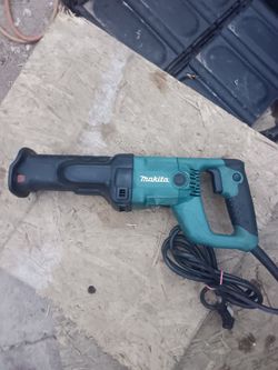 Makita Corded Reciprocating Saw