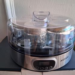 Yogurt maker