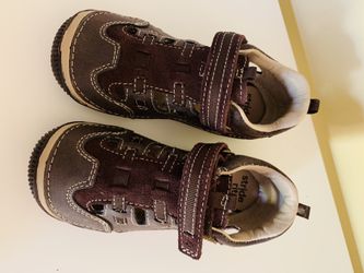 Stride Rite boy shoes