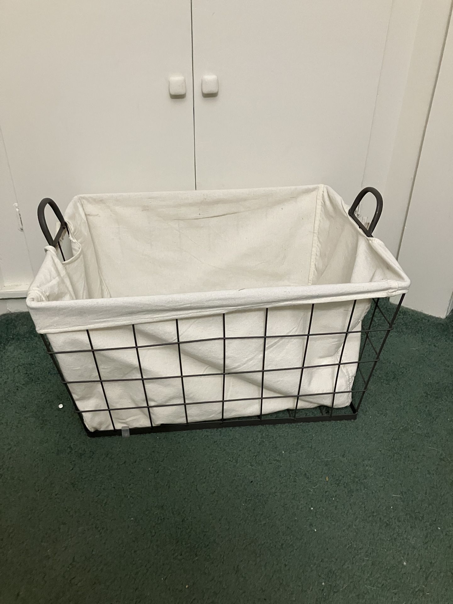 Large Wire Bin
