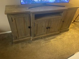 Entertainment center great condition from living spaces