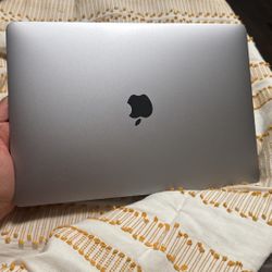 MacBook 
