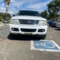 2004 Ford Explorer
