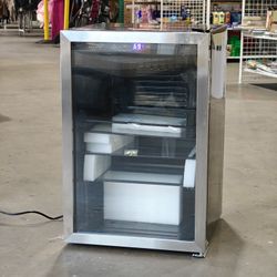 Frigidaire Gallery 4.4 cu. ft. 128-Can Beverage Center