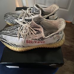 Yeezy Boost 350 V2 Zebra