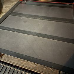 Baklflip Mx4 Toyota Tacoma Tonneau Cover & Mat 5”