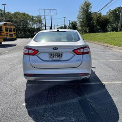 2013 Ford Fusion SE