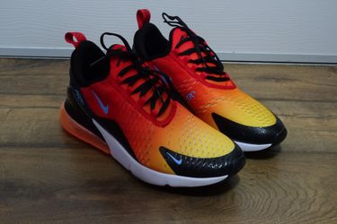 Nike Air Max 270 size 9