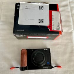 Sony RX100 (Mark V) - Zeiss Digital Zoom Camera