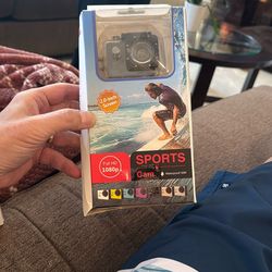 SPORTS CAM  1080p 2” Screen