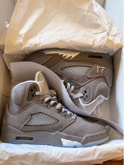 Wolf grey retro 5