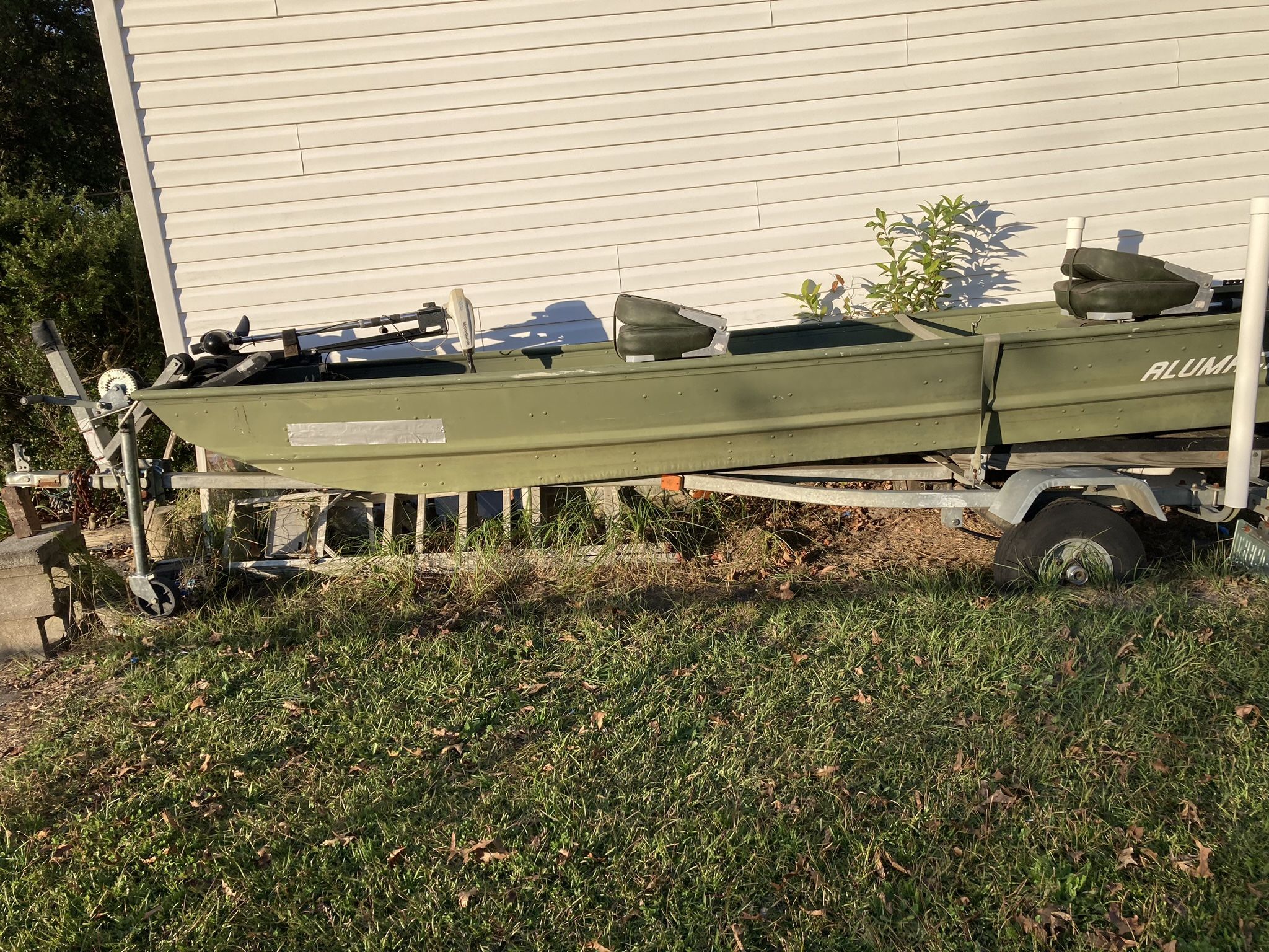 JON BOAT 14’ Electric Trolling Motor