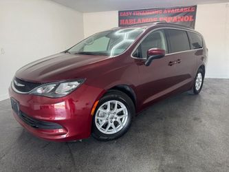 2020 Chrysler Voyager