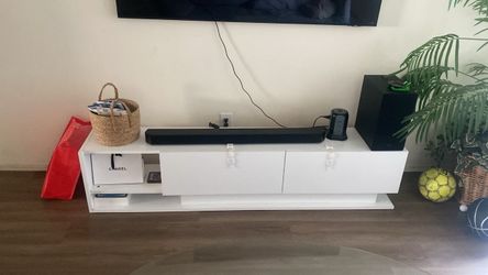 White tv Stand
