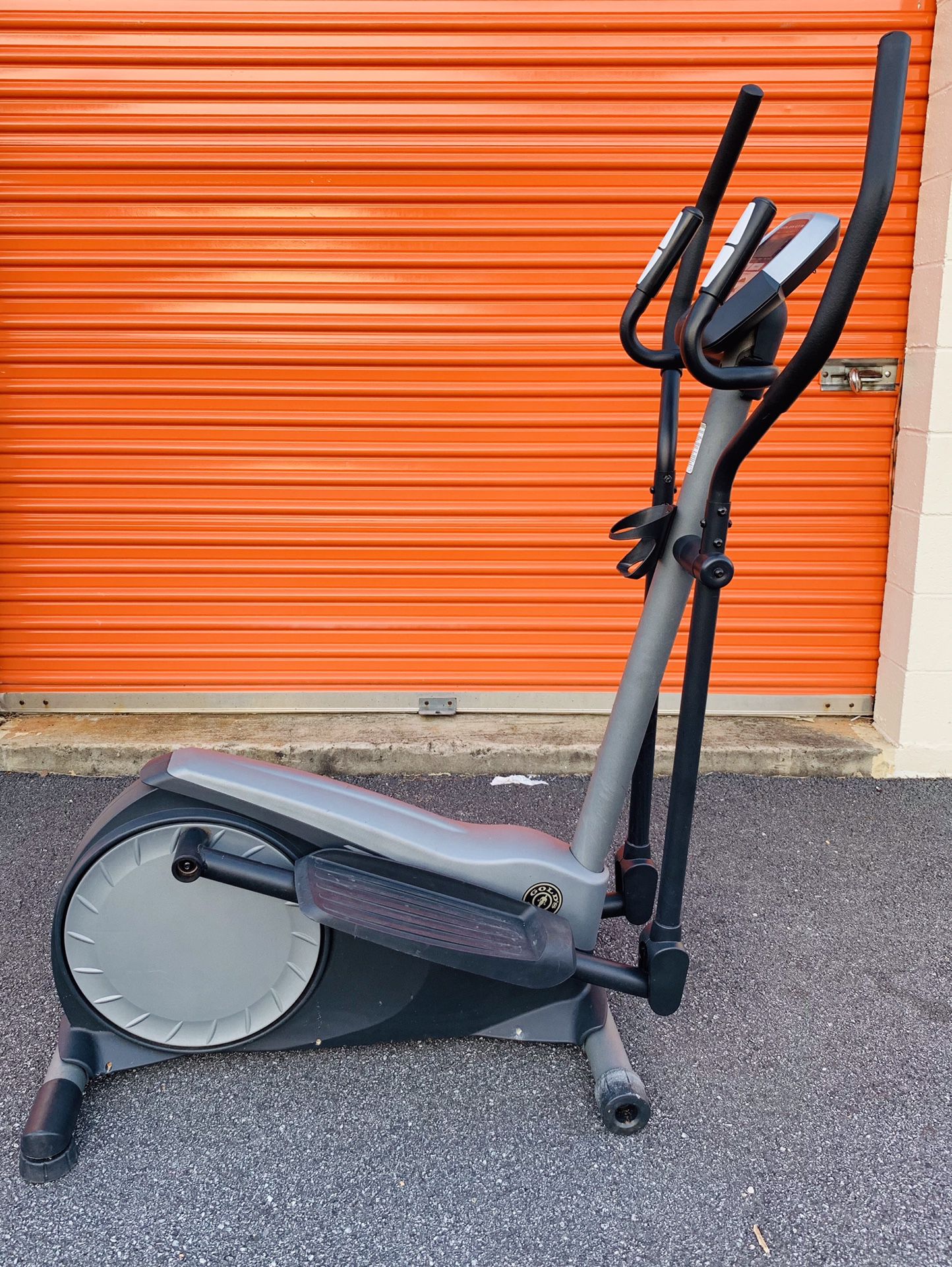 Elliptical (free delivery within 5 miles)