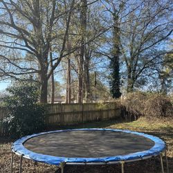 Trampoline 