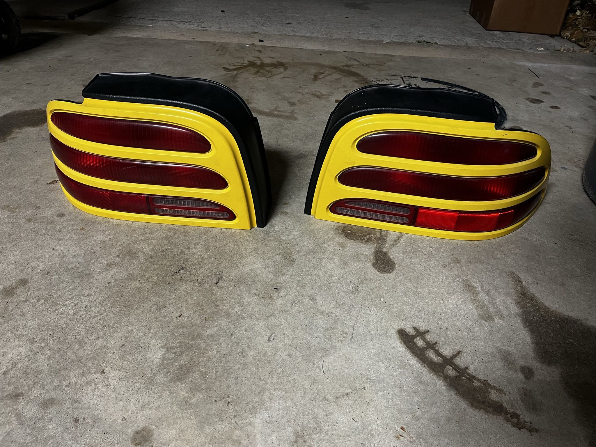 Sn95 tail lights