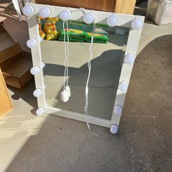 $35 - Mirror With Removable Vanity Lights 