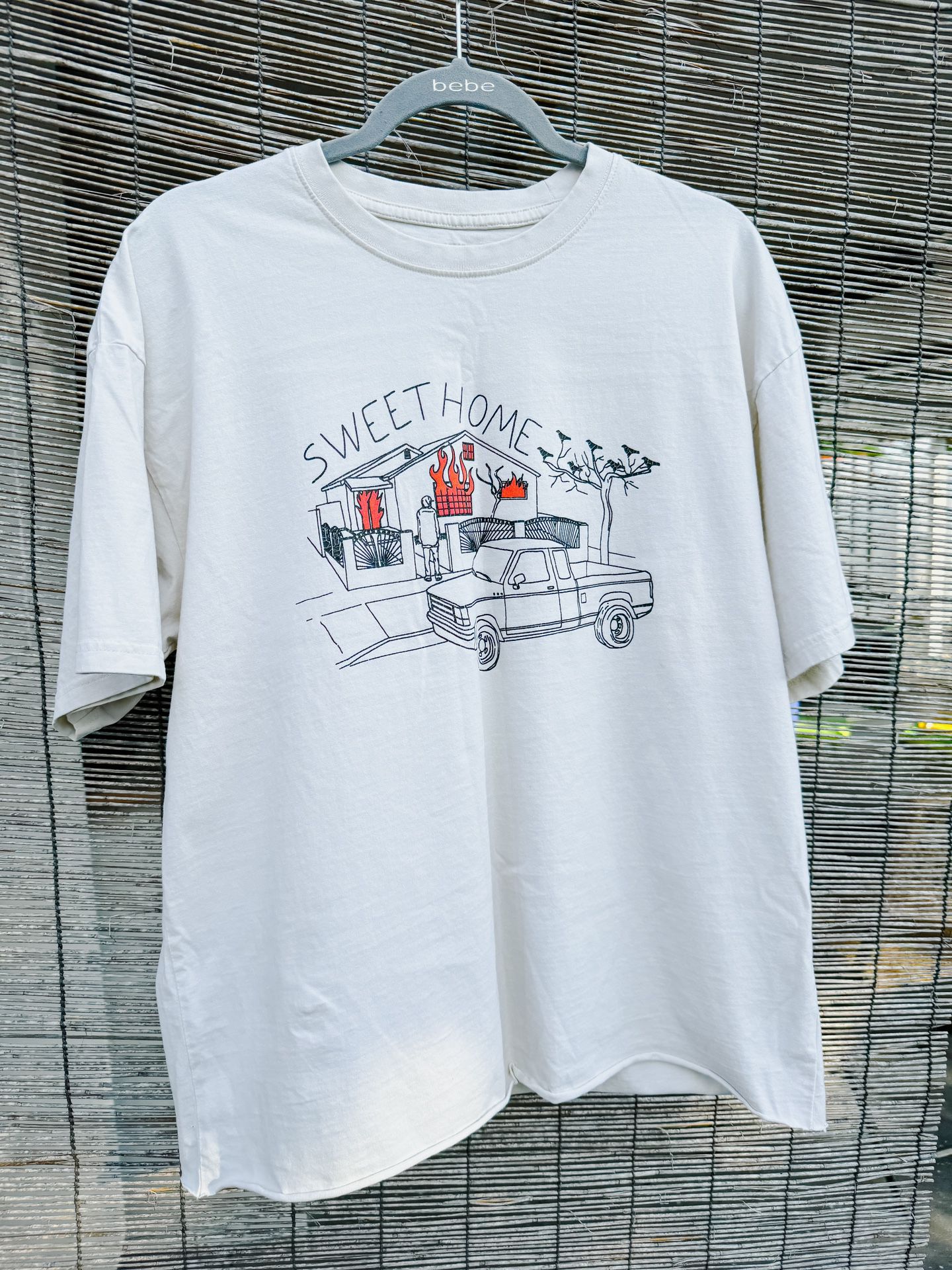 Pull & Bear  T-Shirt Sweet Home, Crop ~ Size L, Beige Color