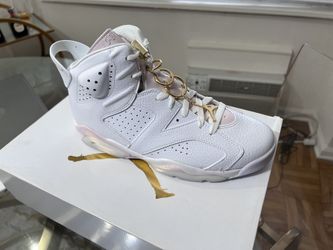 Jordan 6 Retro Gold Hoops (Women's)
