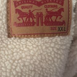 Women’s Levi white Trucker Hacker