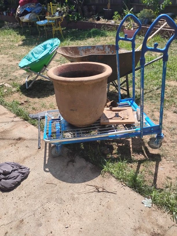 Vintage Rare Pots