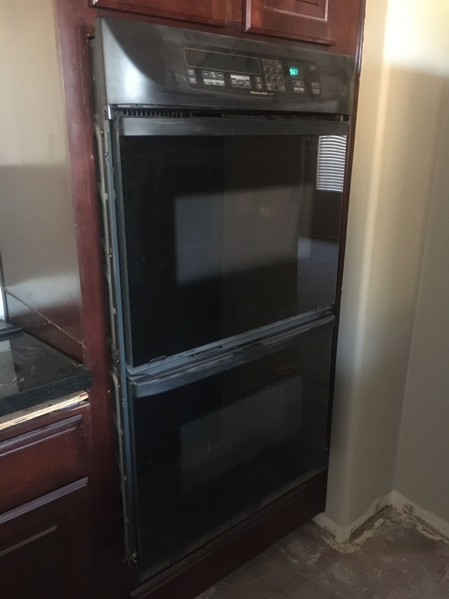 Kitchenaid Electric double oven in good working condition