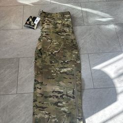 APECS trousers multicam OCP brand new size Large from Gore-Tex $100 OBO