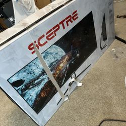 35” Curved Screen 
