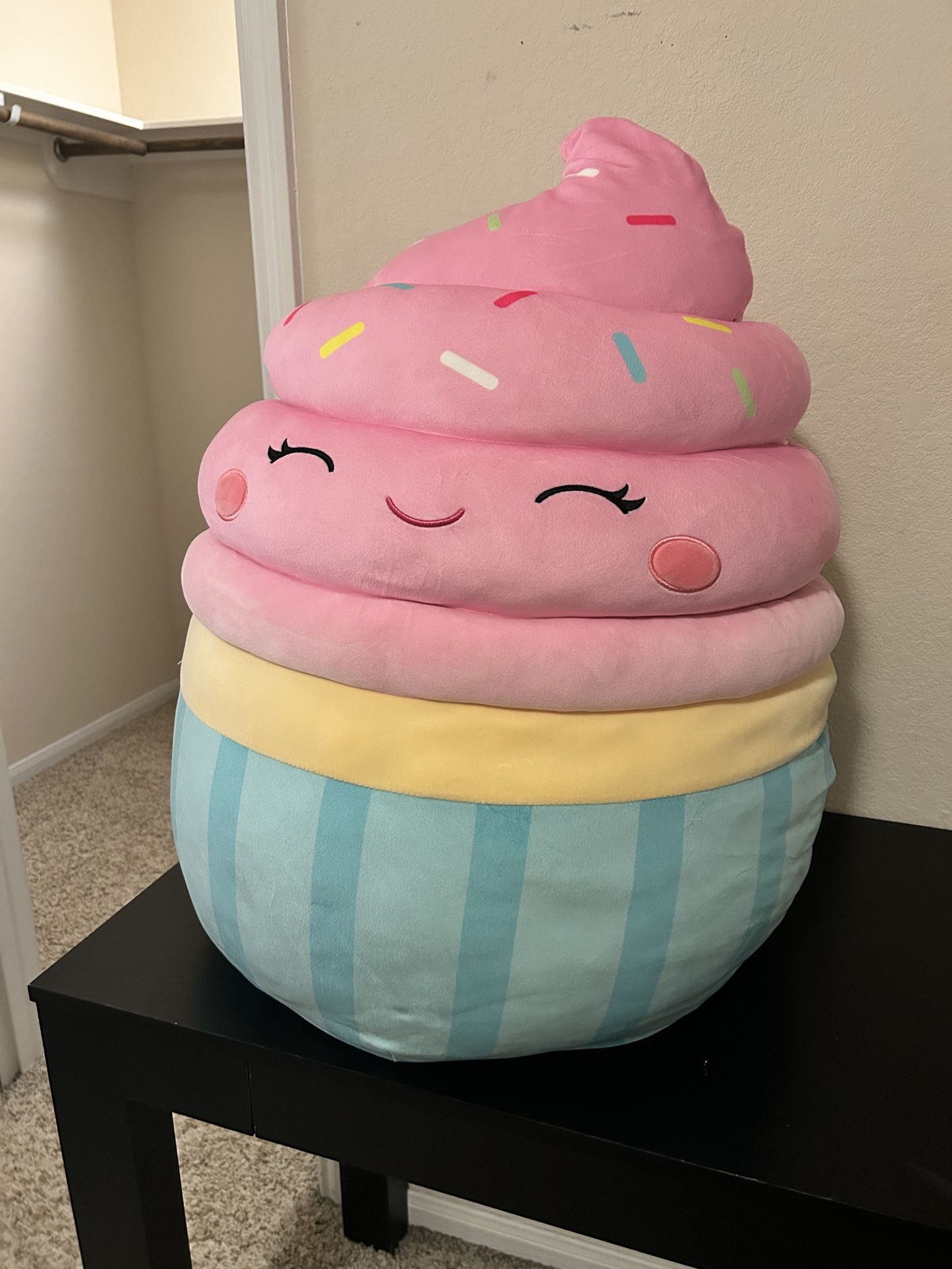Jumbo Size Cupcake Squishmallow