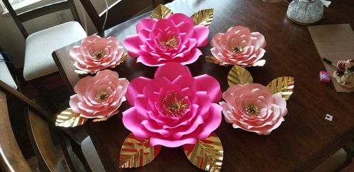 Paper flowers and paper roses