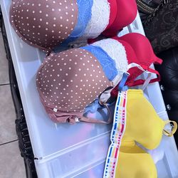 Victorias Secret Size 34ddd $10 cada uno