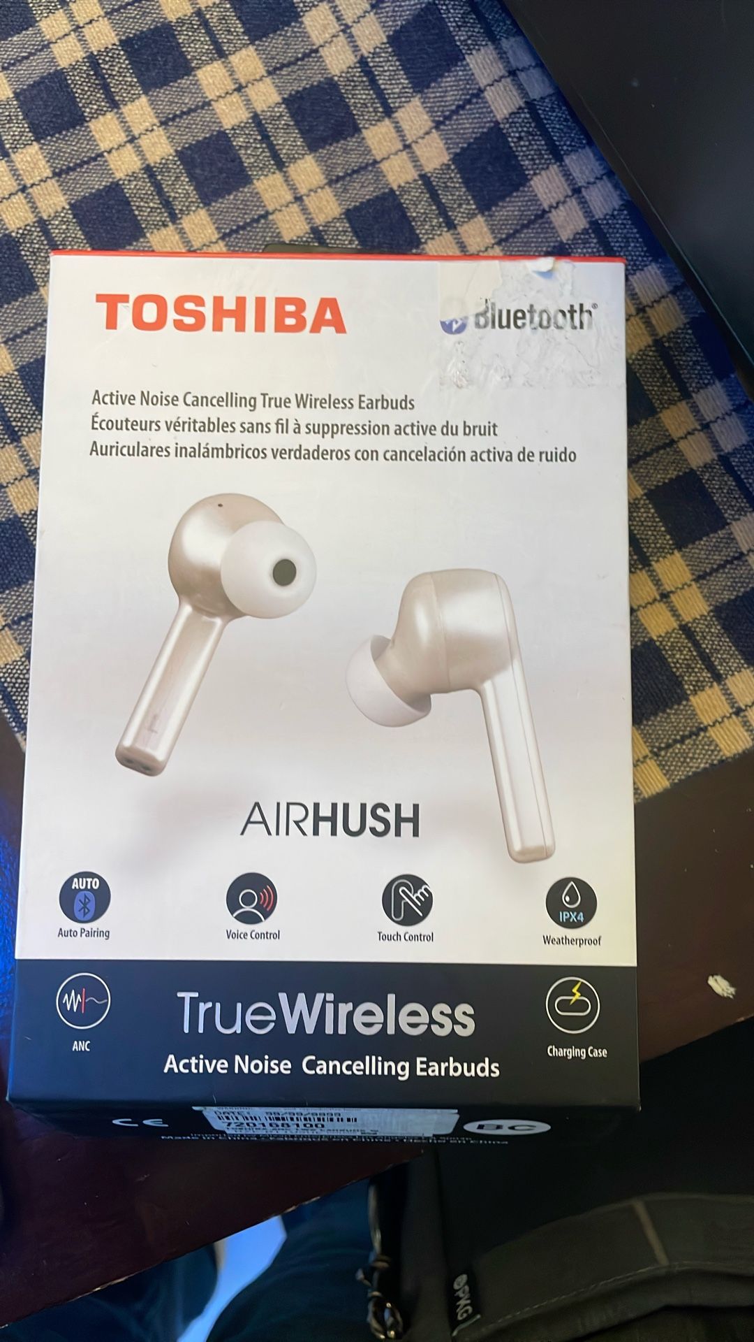 Toshiba air hush noise canceling earbuds