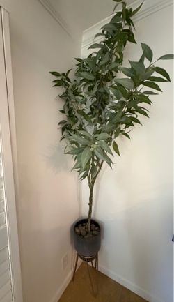 Faux plant with pot and gold stand