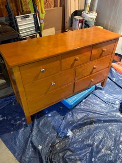 Solid Wood 7-Drawer  dresser pu in Elburn cash only