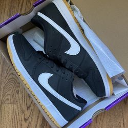 Nike SB Dunk Low Black Gum size 11.5