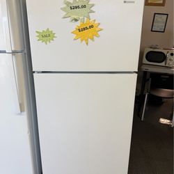 Apartment sized refrigerator (6 months warranty) ALKA #8229
