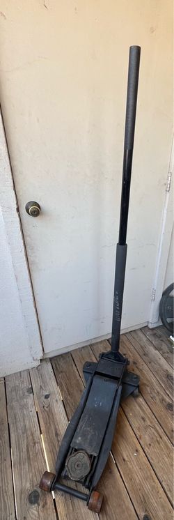 Hydraulic floor jack (Daytona)